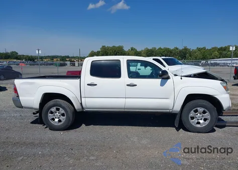 2014 Toyota Tacoma Base V6 z USA, uszkodzony, nr VIN 3TMLU4EN5EM149635